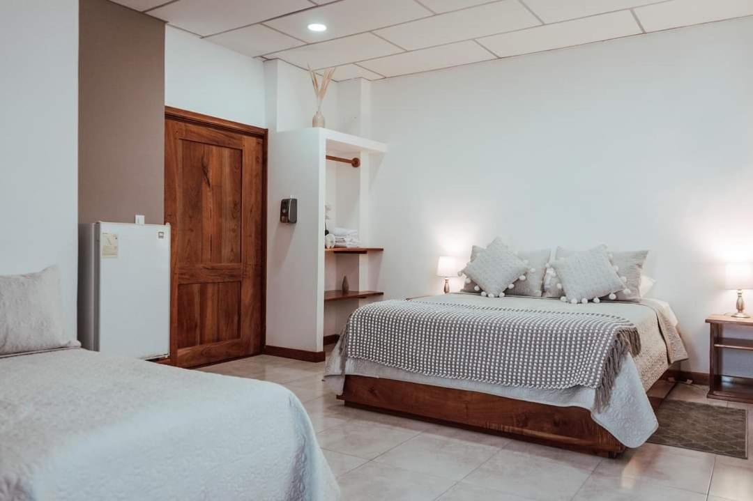 Hotel Ayre By Baltra Puerto Ayora  Eksteriør billede