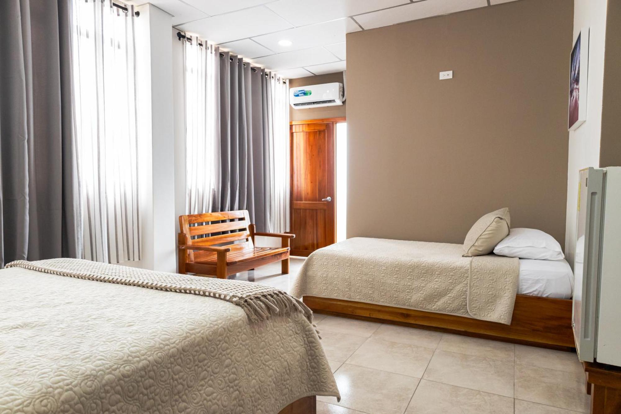 Hotel Ayre By Baltra Puerto Ayora  Eksteriør billede